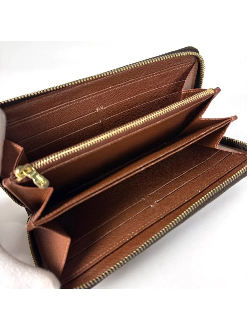 Louis Vuitton Zippy Wallet Monogram Brown